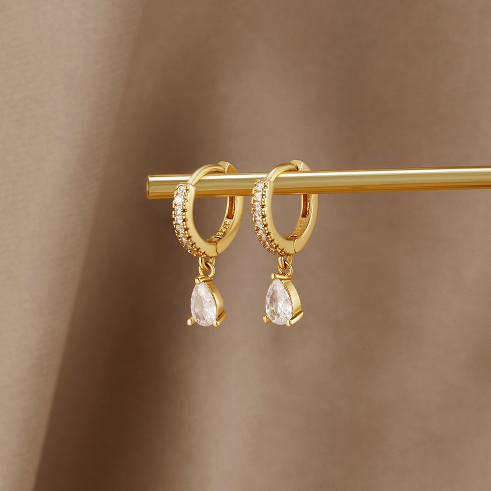 Magdaléna – Cercei din argint cu inel deschis.