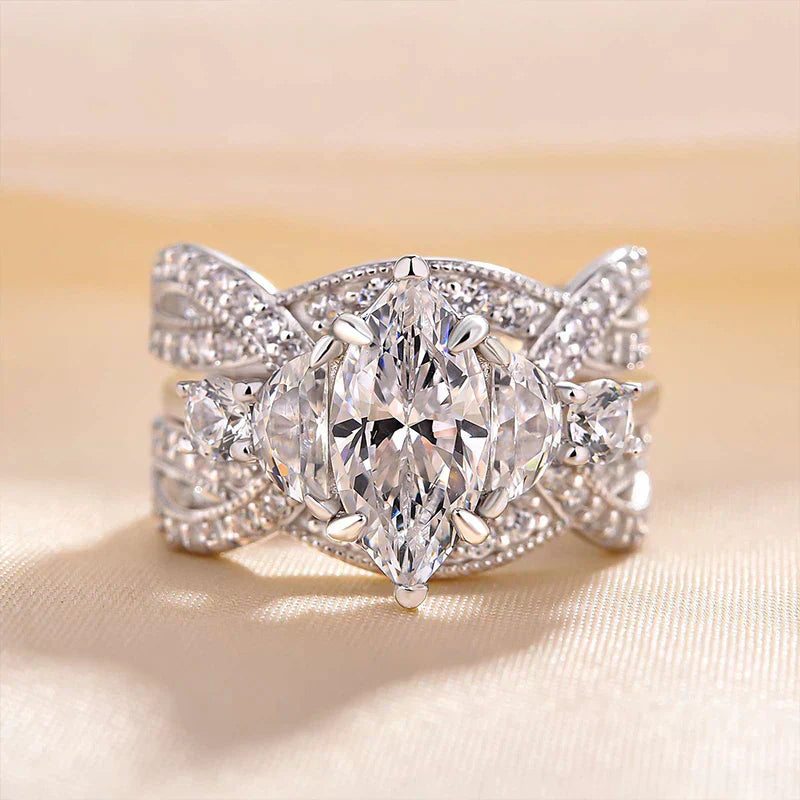 Emilie – Inel de diamant cu tăietură rectangulară.